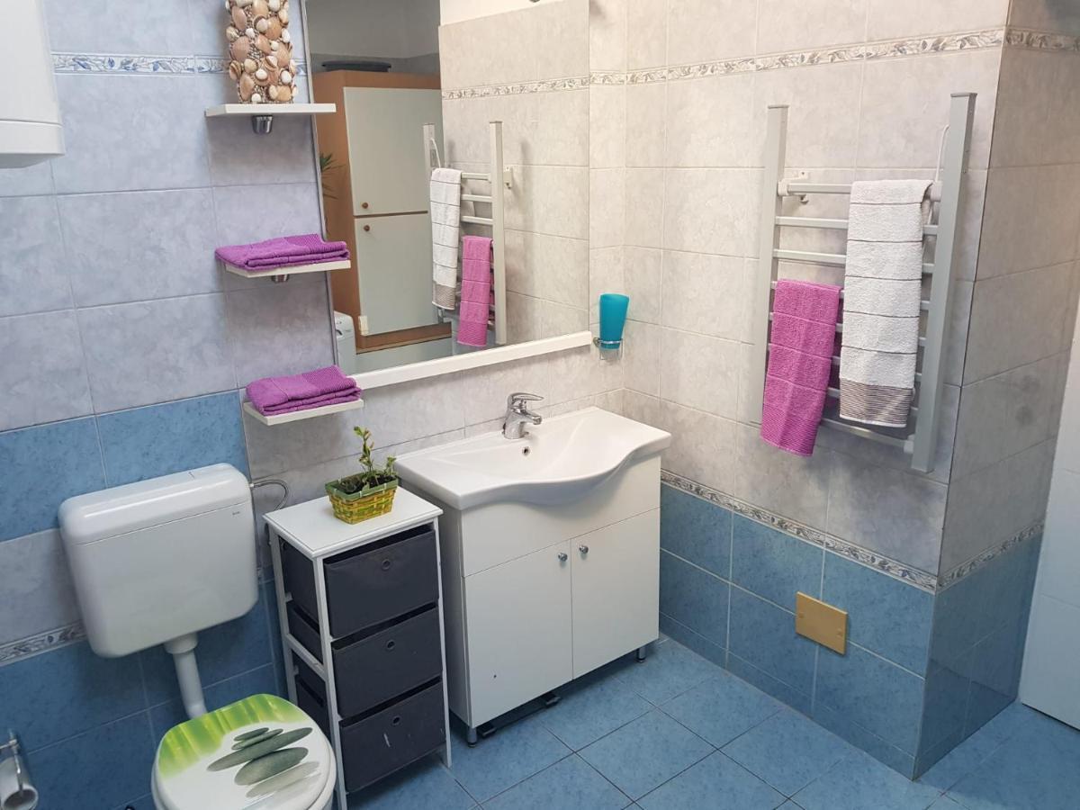 D Free Parking & Wifi, Walking Distance To Centrum Apartament Zadar