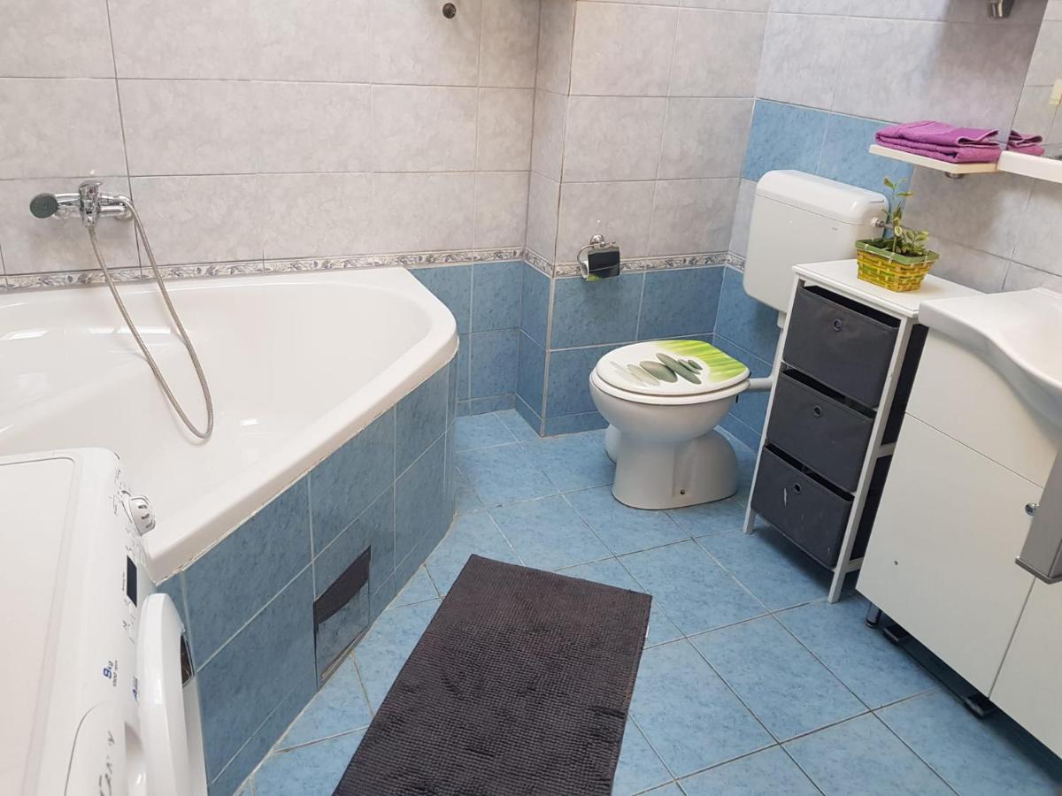 D Free Parking & Wifi, Walking Distance To Centrum Apartament *