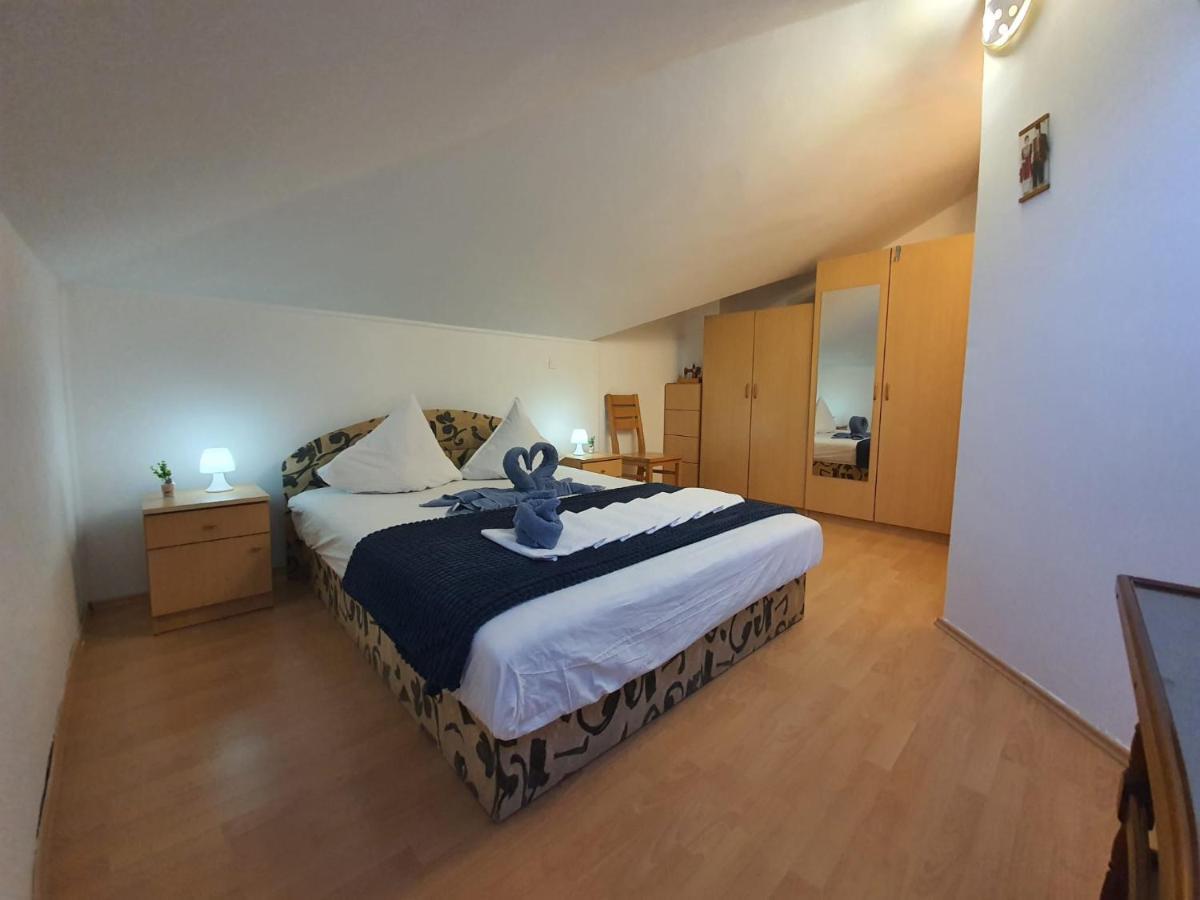 D Free Parking & Wifi, Walking Distance To Centrum Zadar