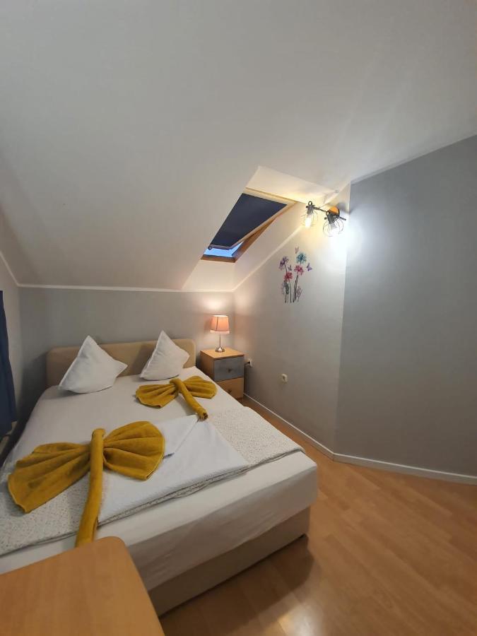 D Free Parking & Wifi, Walking Distance To Centrum Zadar