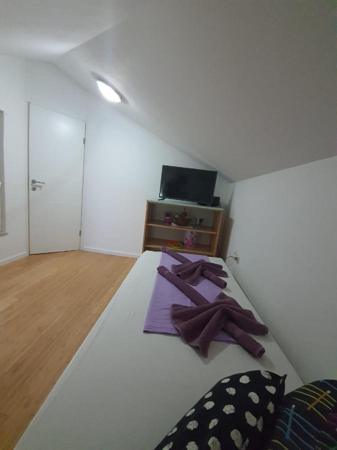 Apartament D Free Parking & Wifi, Walking Distance To Centrum