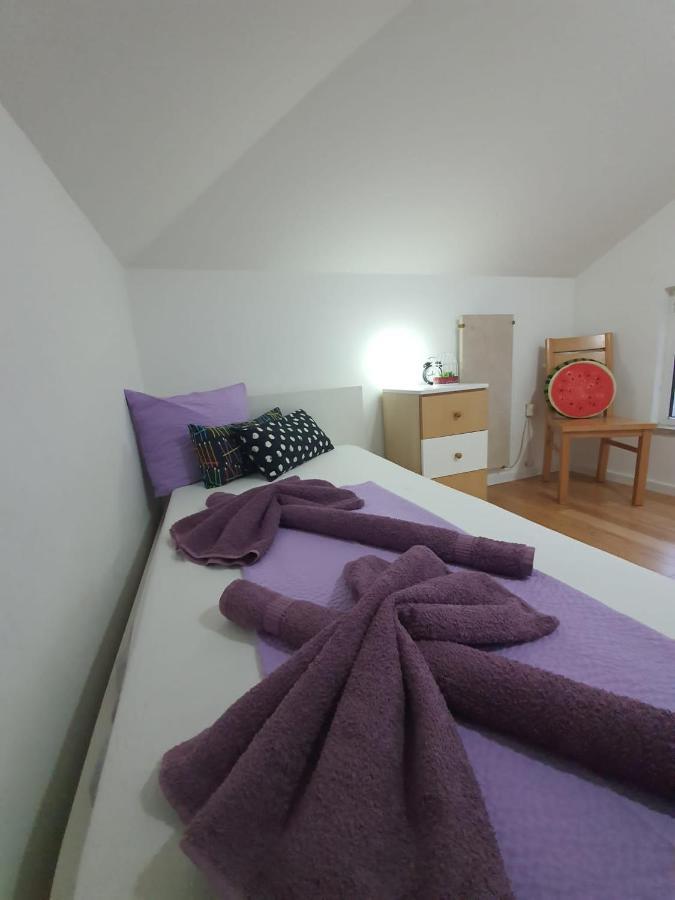 D Free Parking & Wifi, Walking Distance To Centrum Apartament