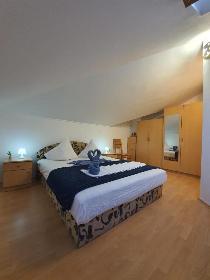 D Free Parking & Wifi, Walking Distance To Centrum Apartament *