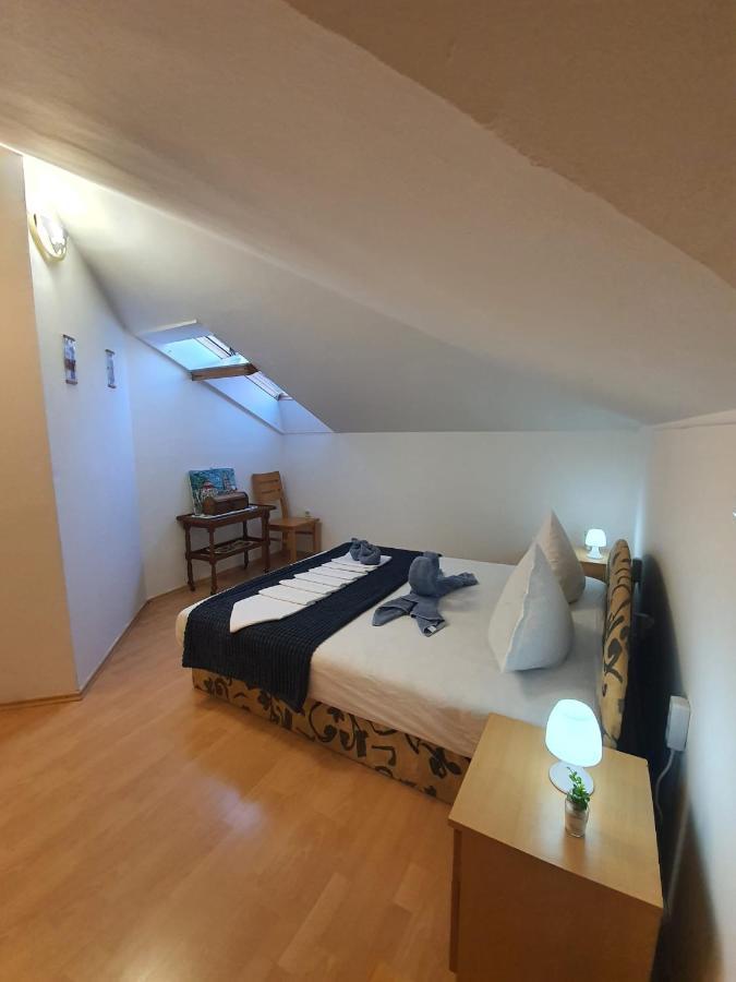 Apartament D Free Parking & Wifi, Walking Distance To Centrum