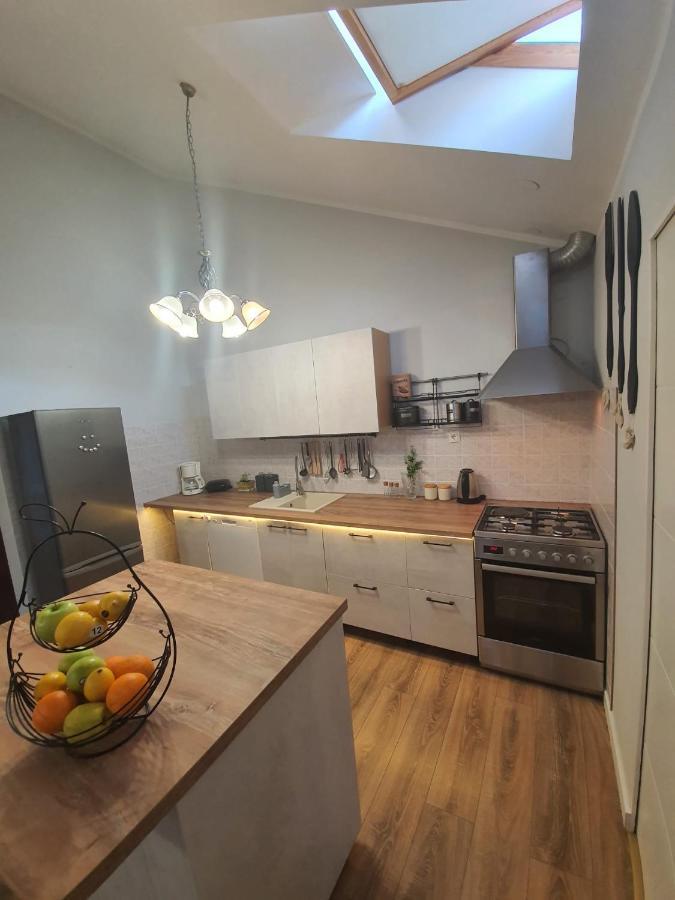 Apartament D Free Parking & Wifi, Walking Distance To Centrum