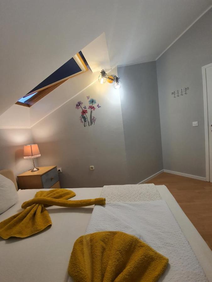 D Free Parking & Wifi, Walking Distance To Centrum *