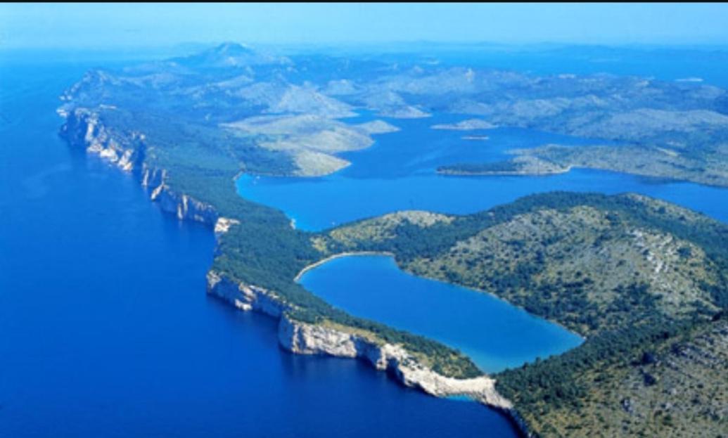 D Free Parking & Wifi, Walking Distance To Centrum Apartament Zadar