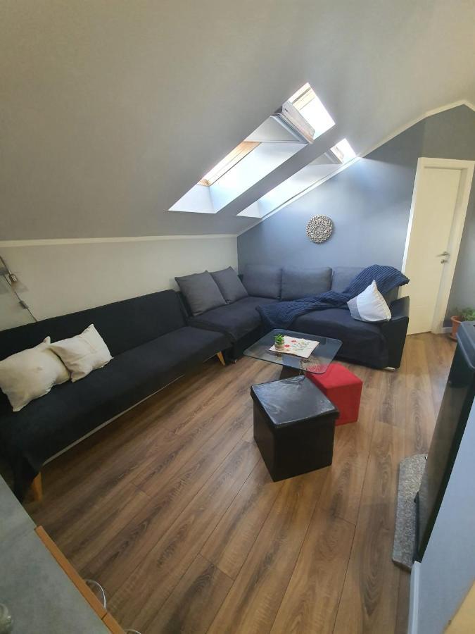 Apartment D Free Parking & Wifi, Walking Distance To Centrum Zadar